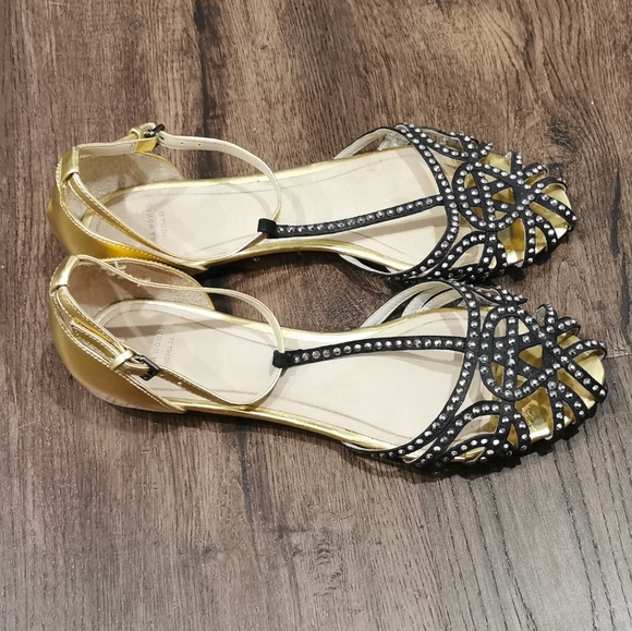 3/15 SALE Gold Embellished Sandals from Zara - Picture 4 of 7